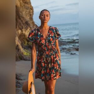 Trovata Birds of Paradis Camilla Dress Pink Hibiscus Navy Blue Pink White Medium